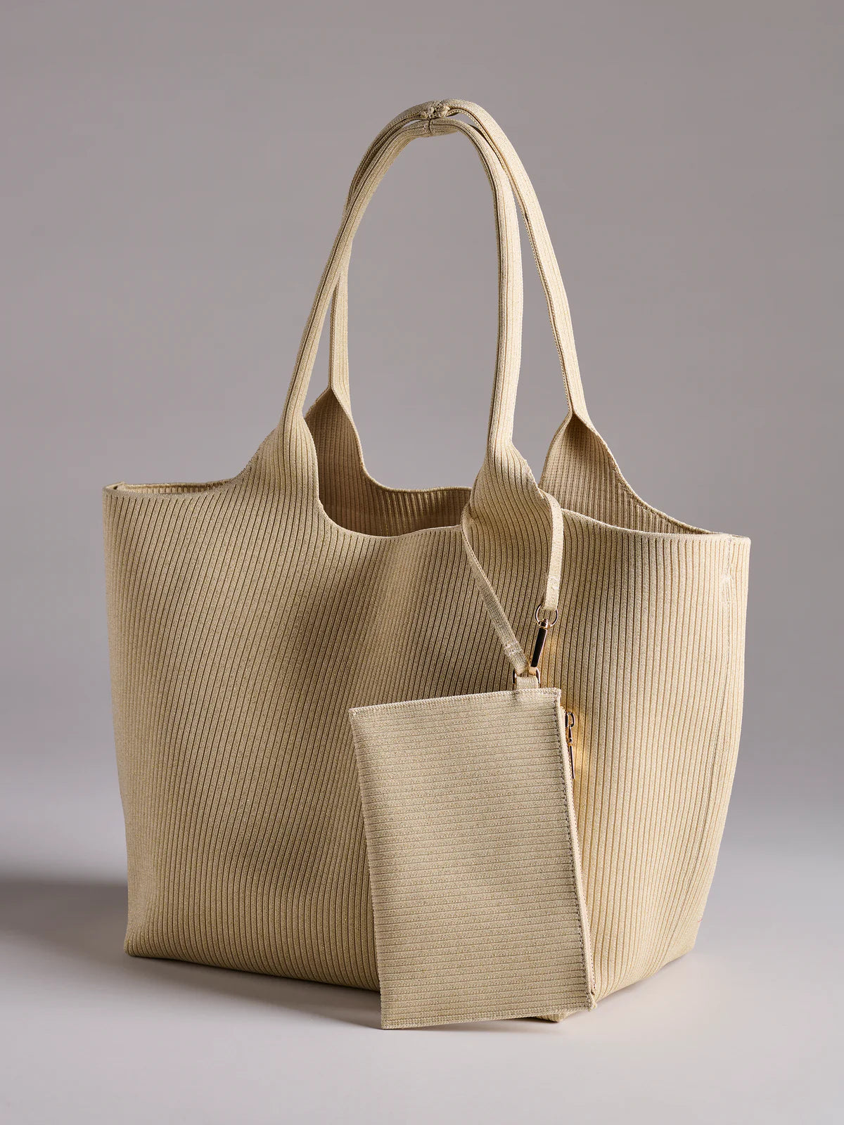 ROBBIE TOTE in Gold