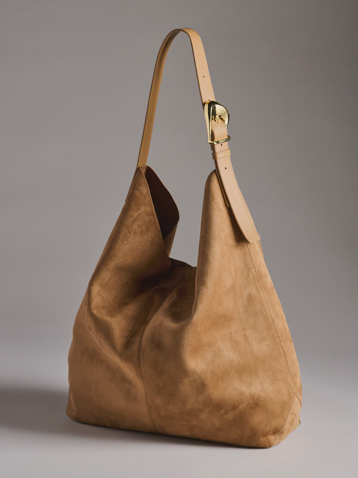 VAL HOBO in Tan
