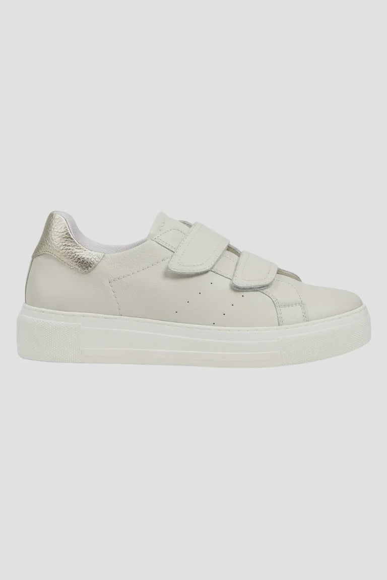 TRADING PLACES in Off White
