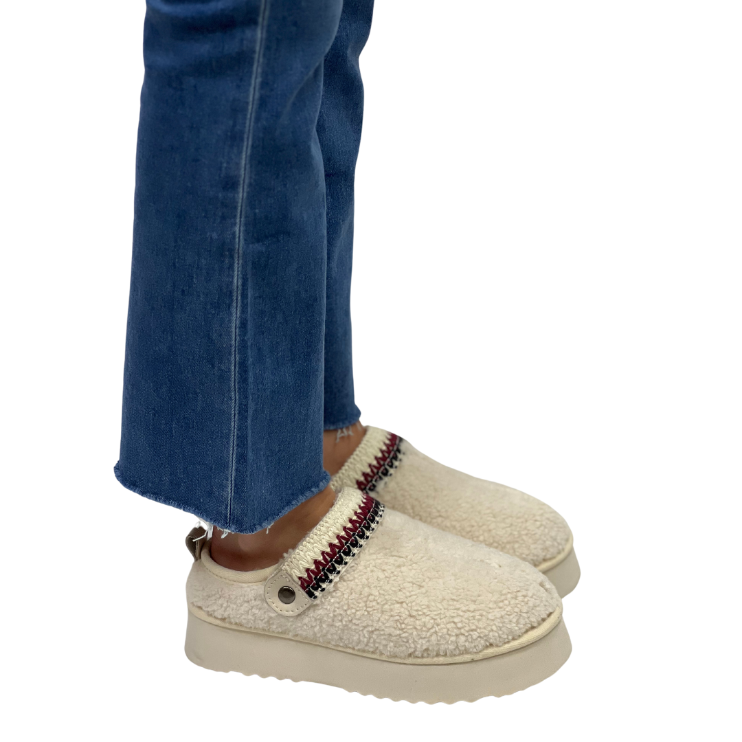STORM in Ivory Shearling