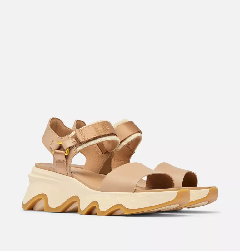 KINETIC IMPACT Y-STRAP HIGH WEDGE in Honest Beige + Honest White