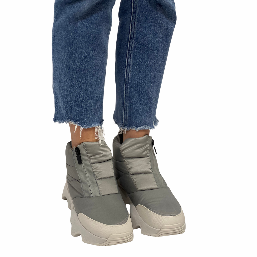 KINETIC IMPACT PUFFY ZIP WP in Chrome Grey + Moonstone