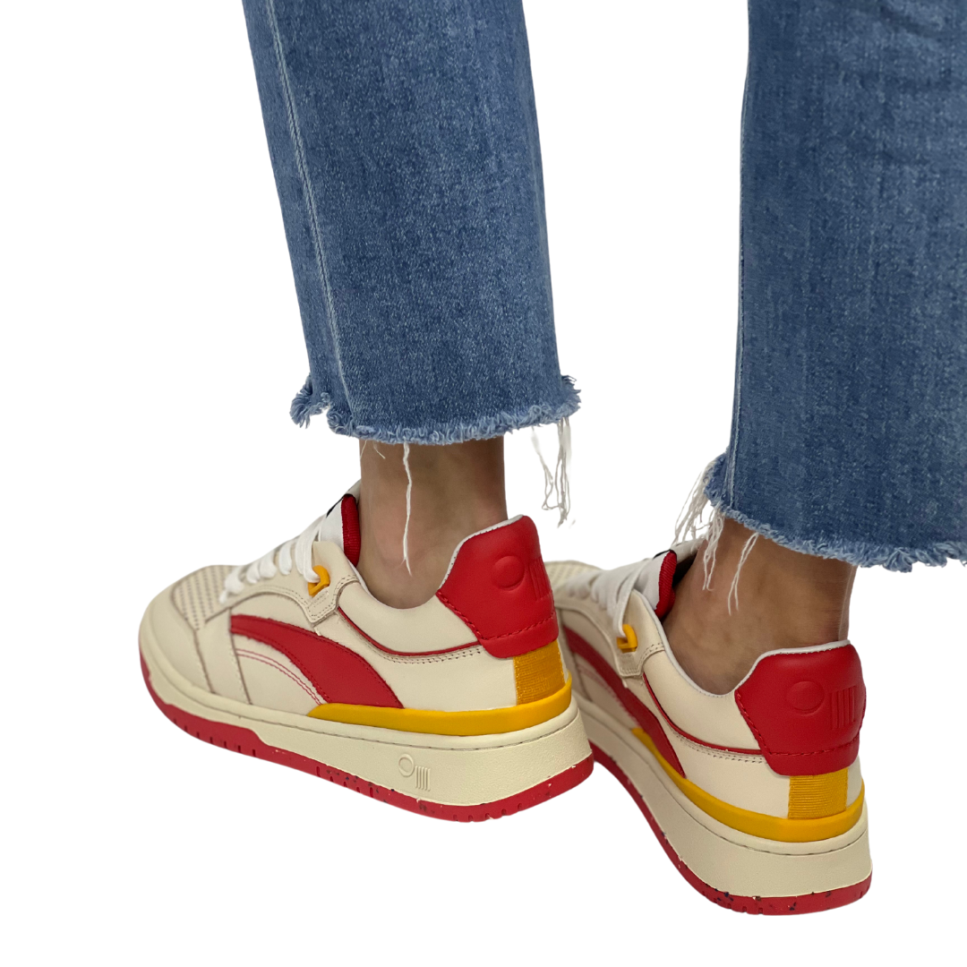 PRESTON in Retro Red