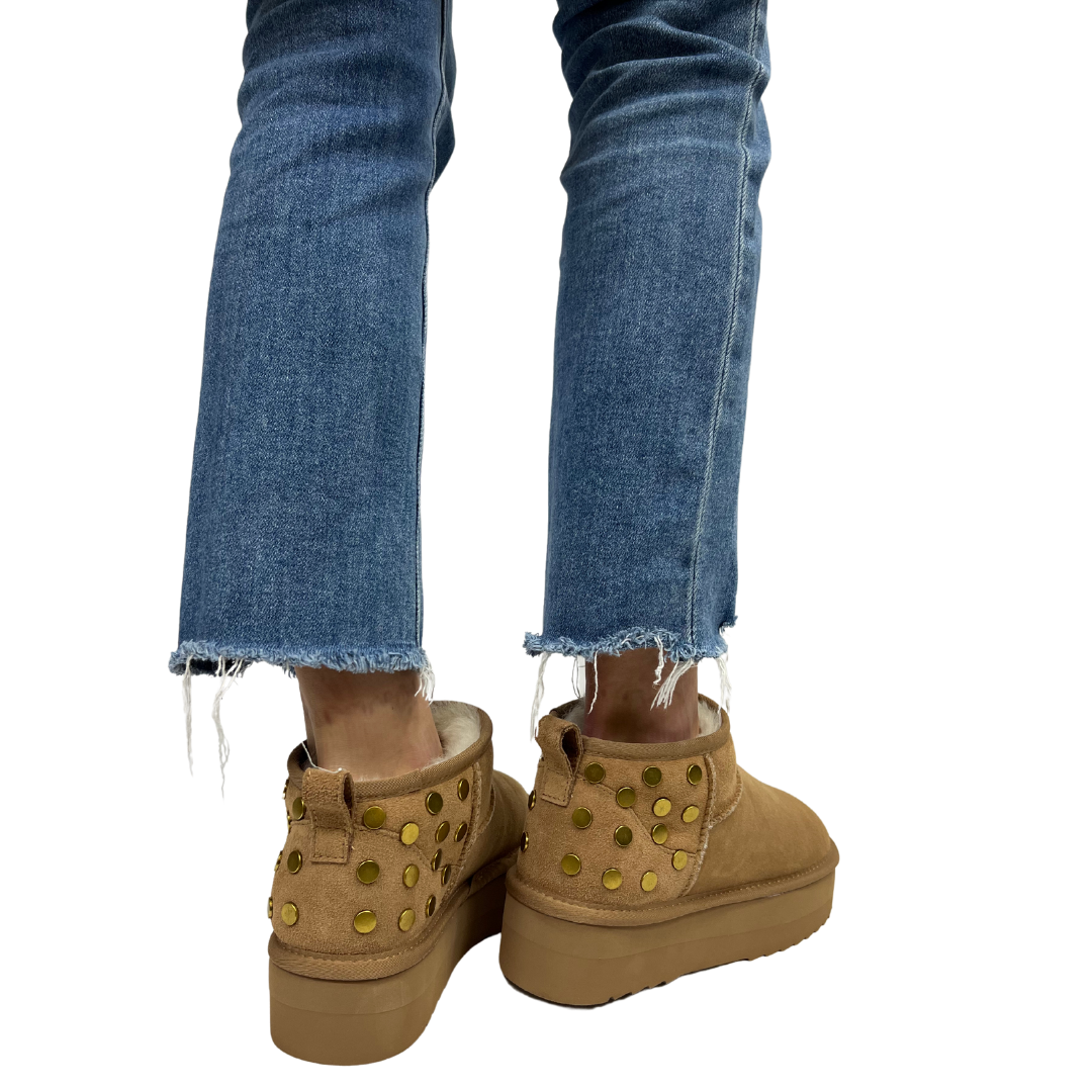 VALERIE in Camel