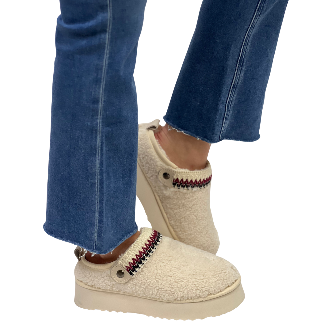 STORM in Ivory Shearling