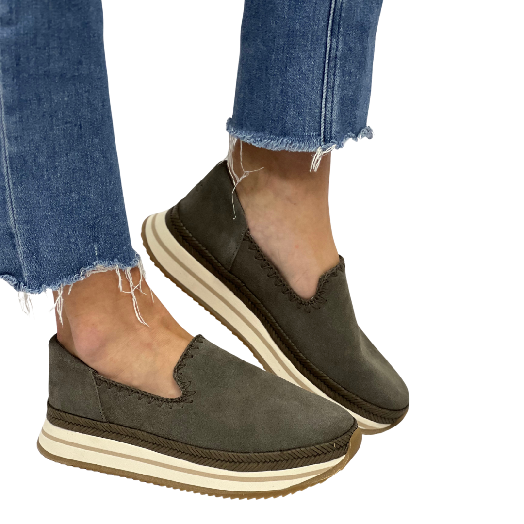 JOCELYN in Canteen Green