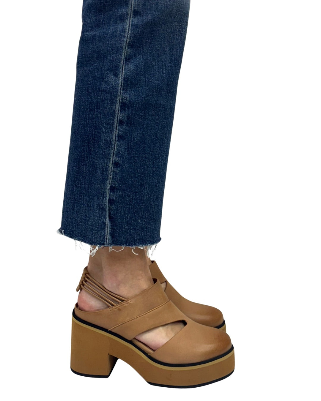 ISADORA in Camel