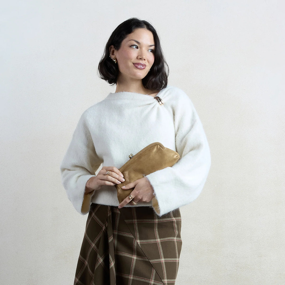 ALBA FRAME SMALL SHOULDER in Honey Gold