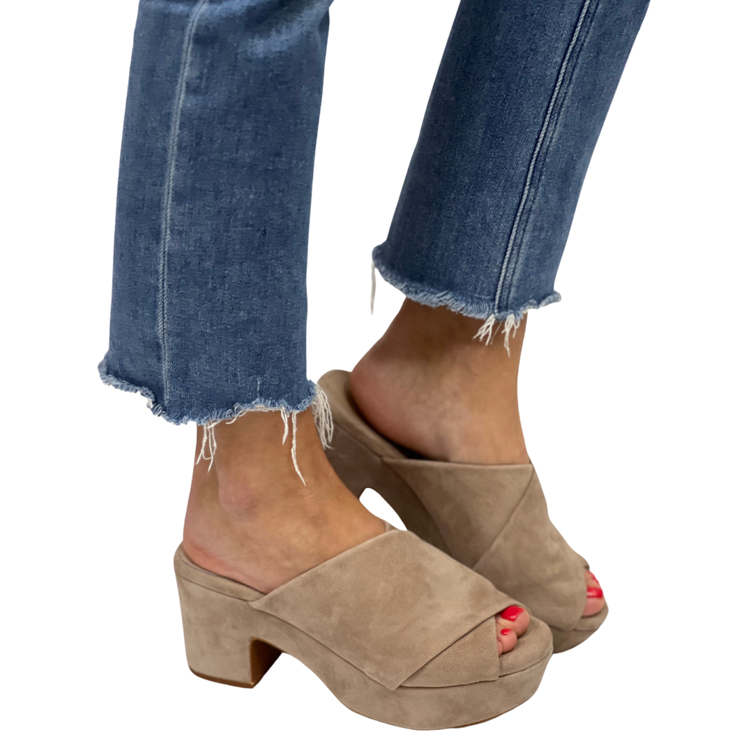 GEORGETTE in Latte