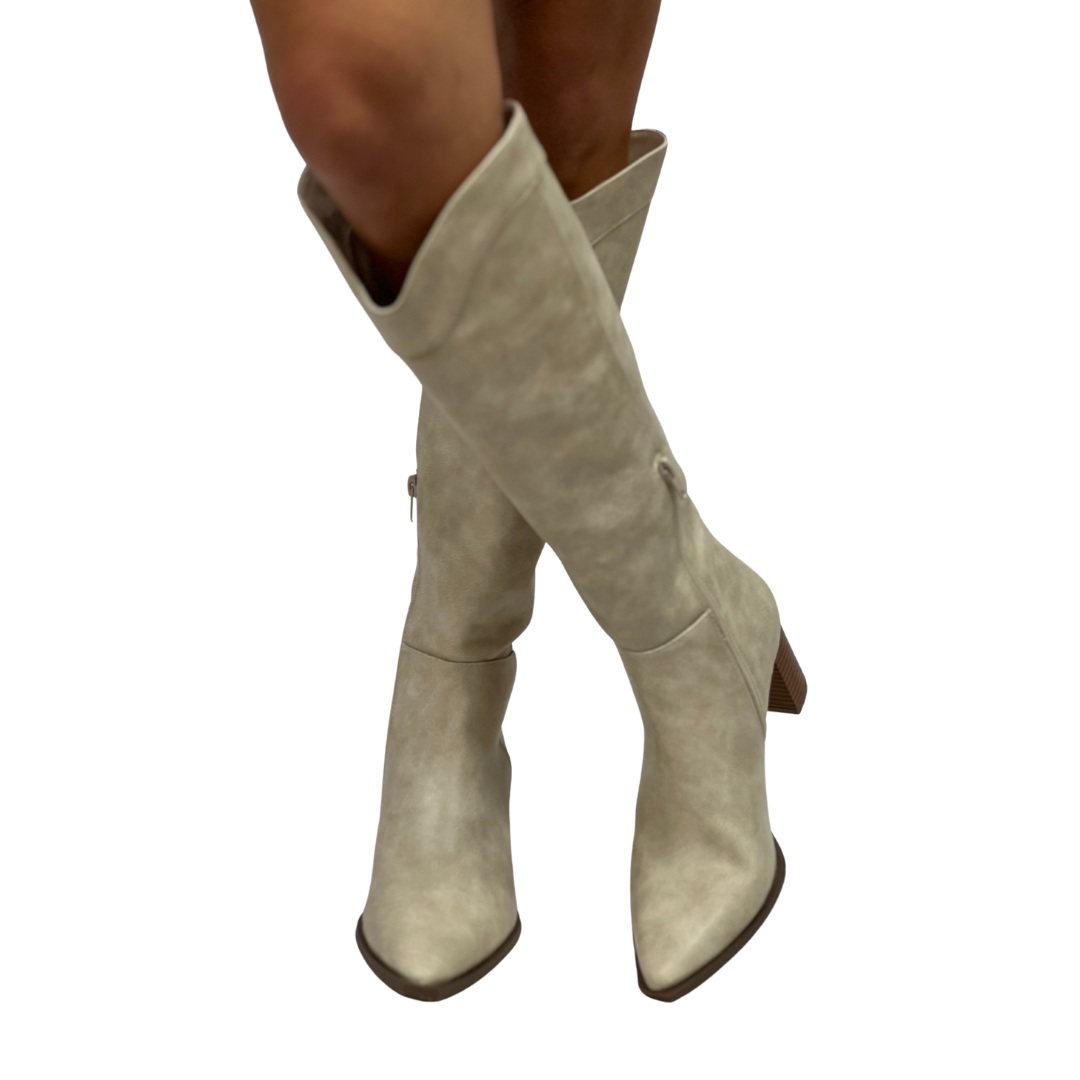 BONNYE in Ivory