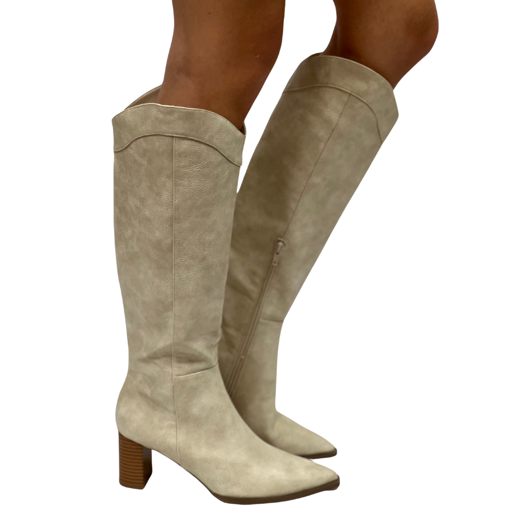 BONNYE in Ivory