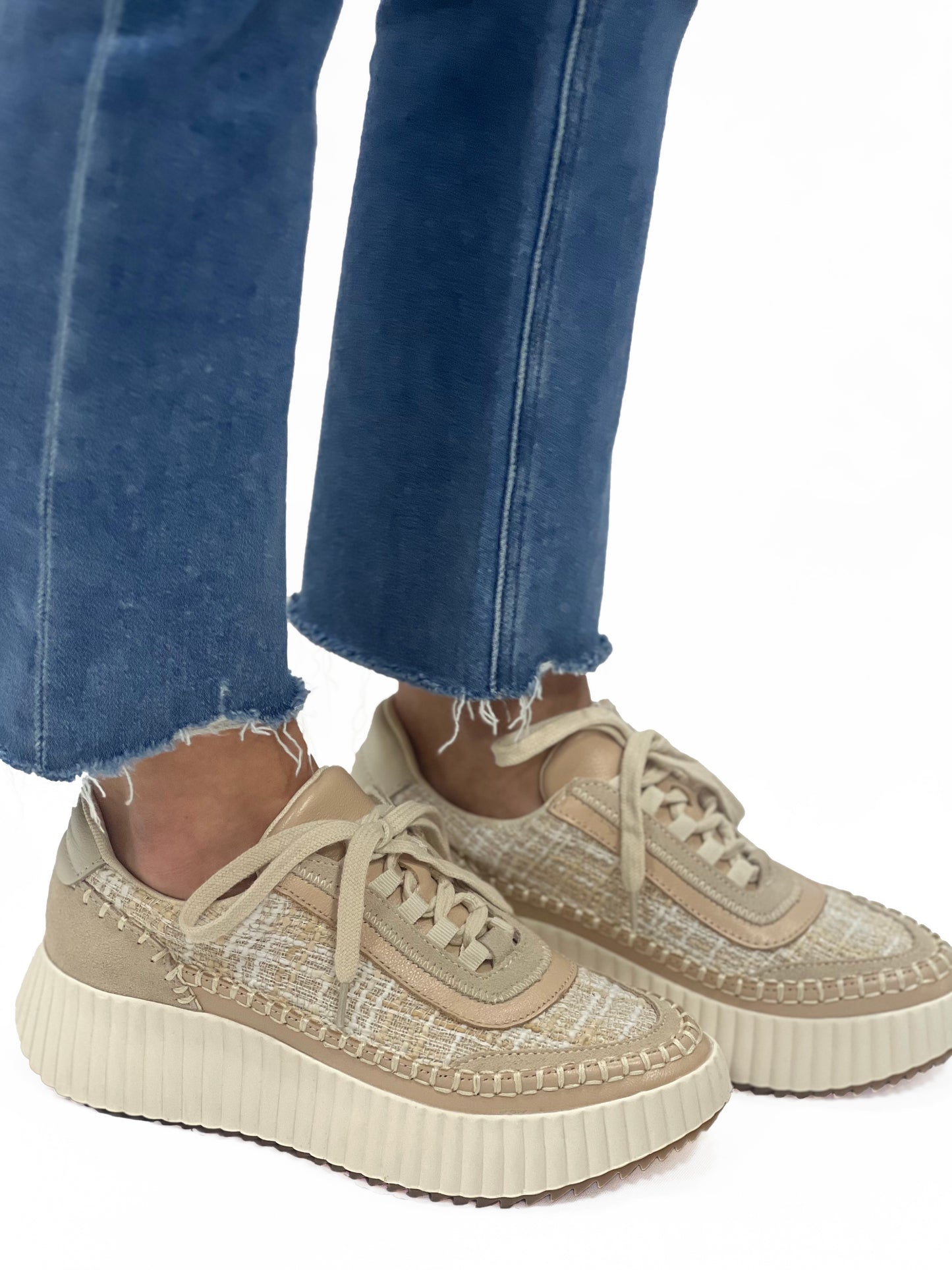 DOLEN in Ivory Multi