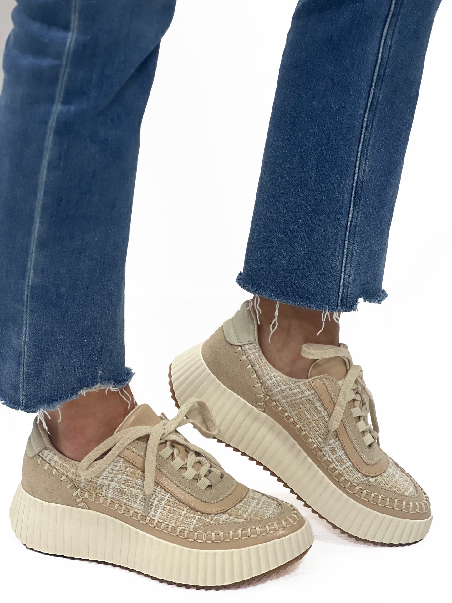 DOLEN in Ivory Multi