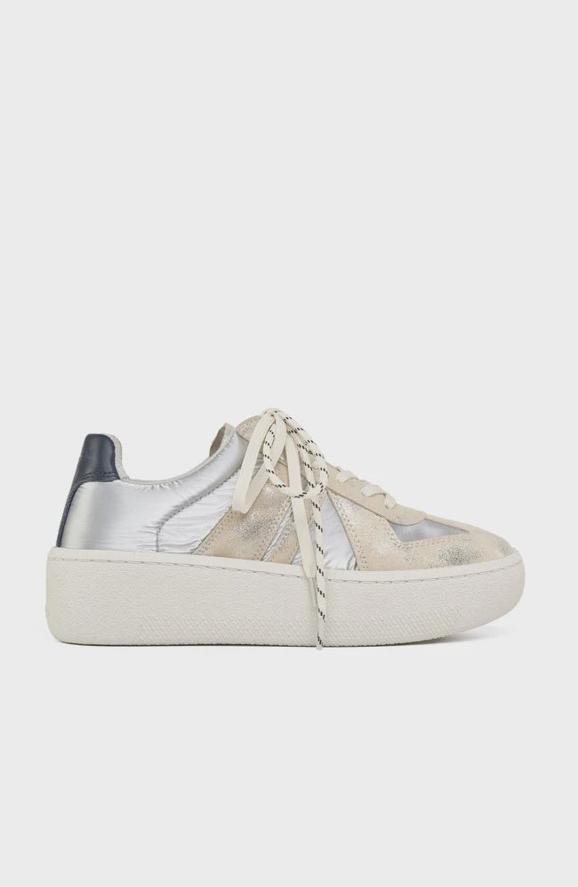 DAPHNE in Sand + Silver