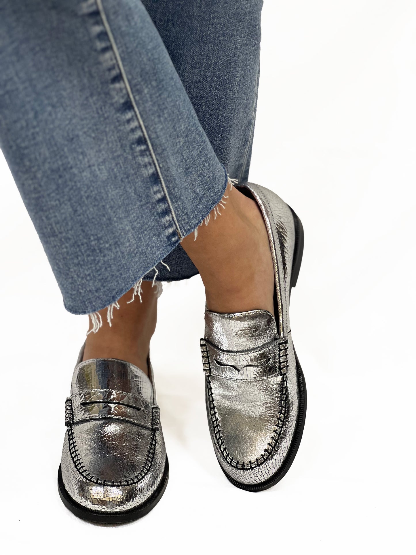 BLANKET STITCH LOAFER in Pale Pewter