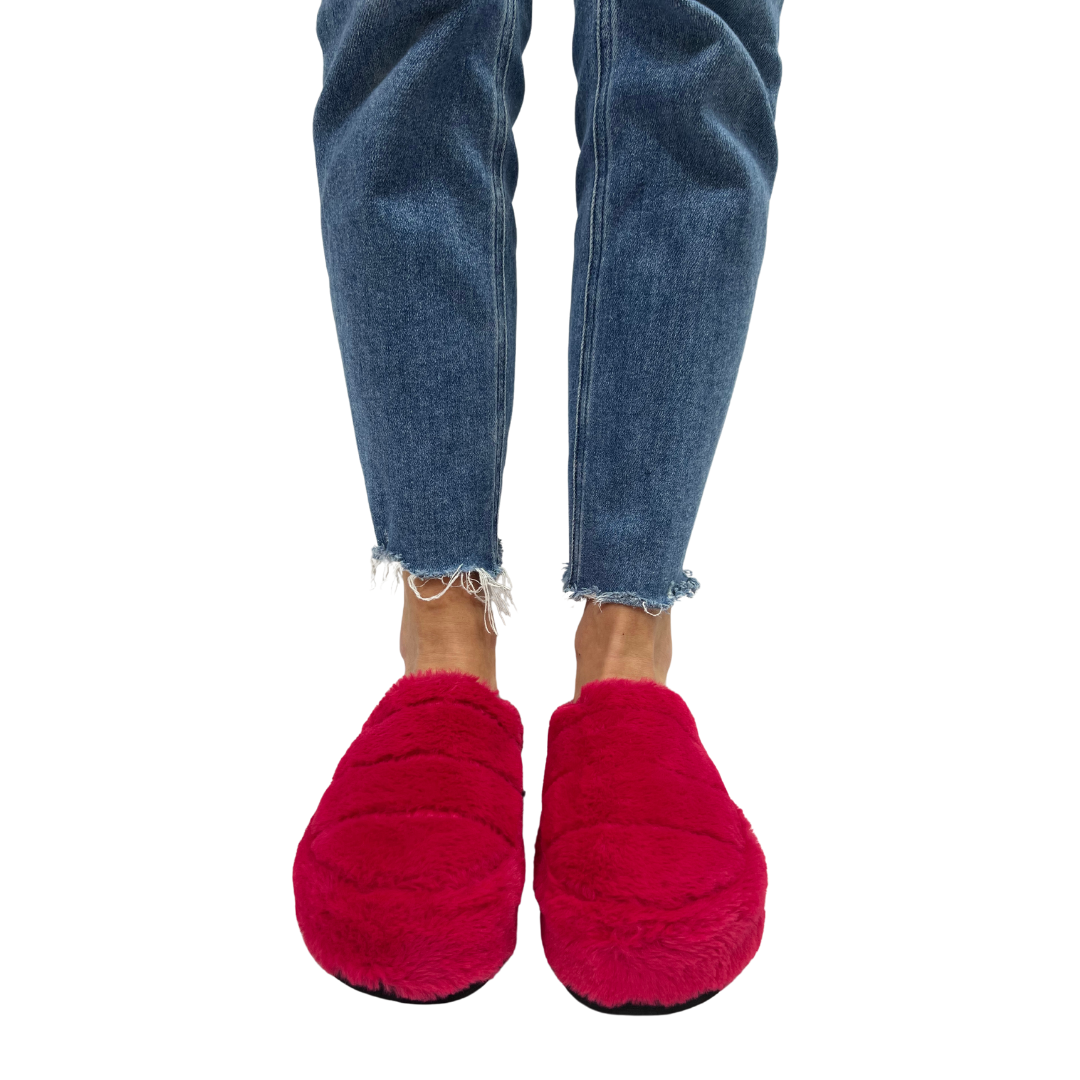 IT'S A VIBE PLATFORM SLIPPERS in Hollywood Pink