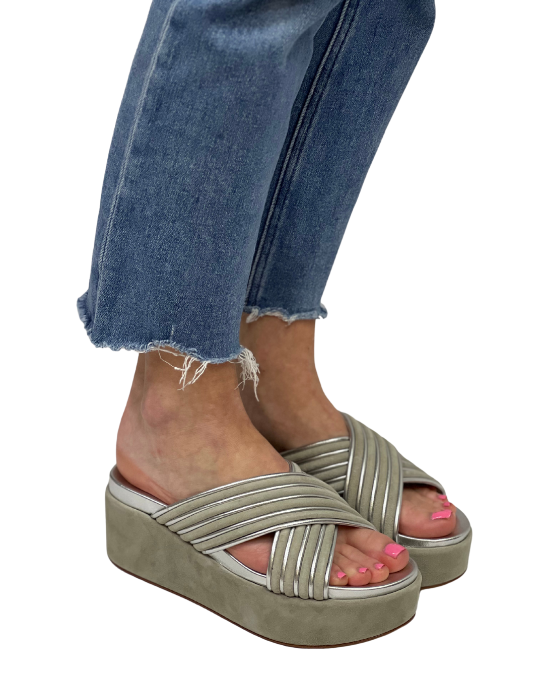 QUIANA in Grey + Silver