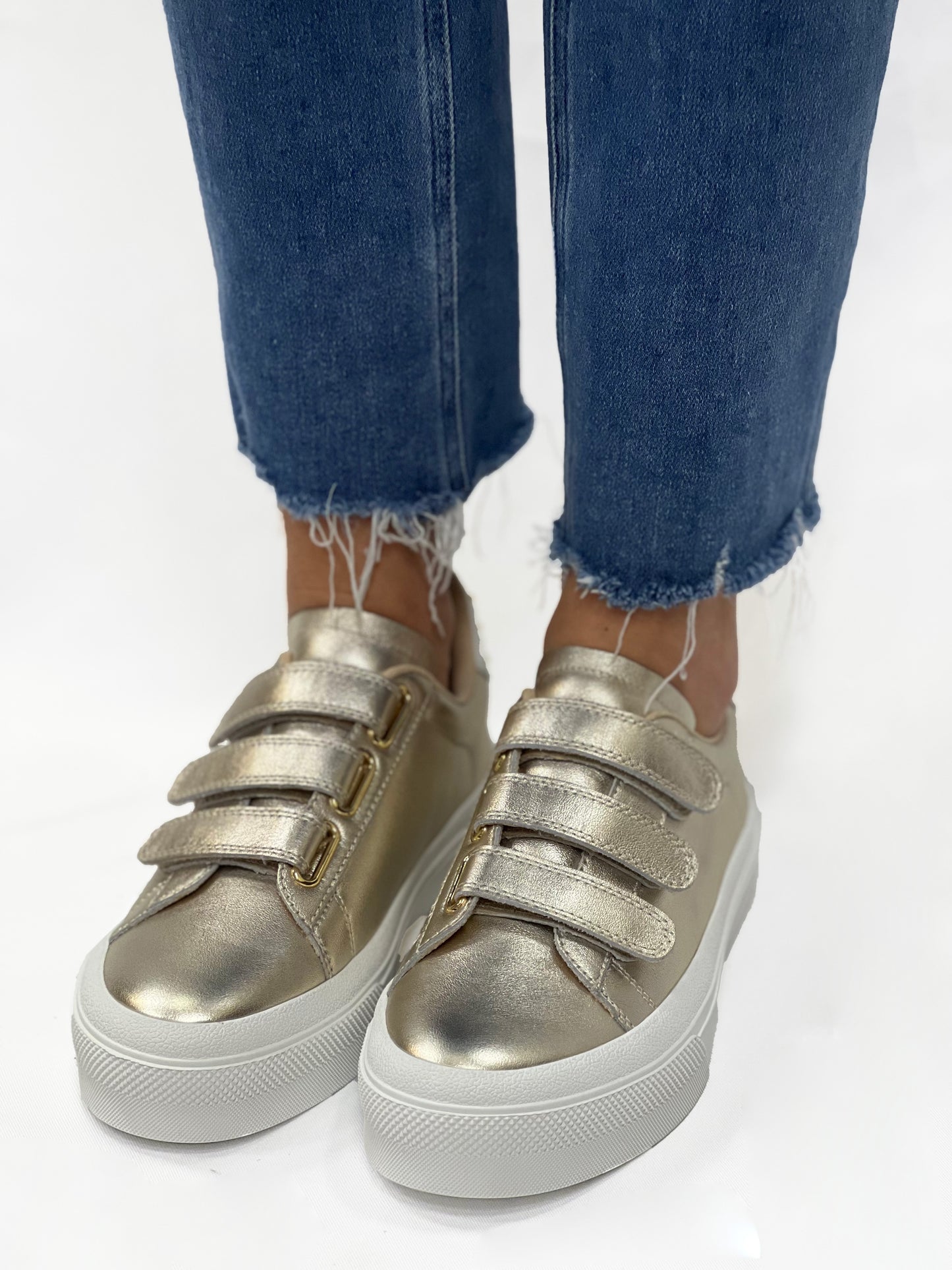 GENNIE in Gold