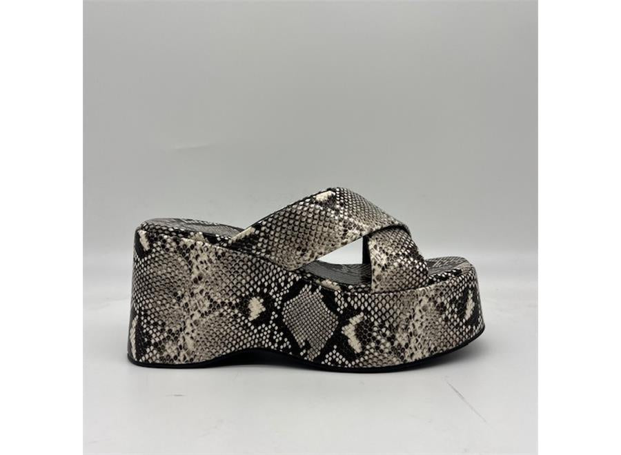 MONTEREY in Black + White