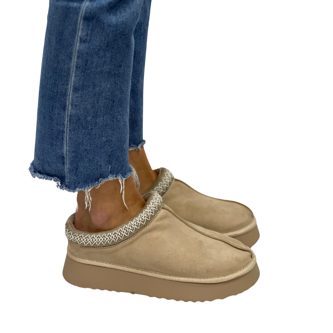 YNDIGO in Beige