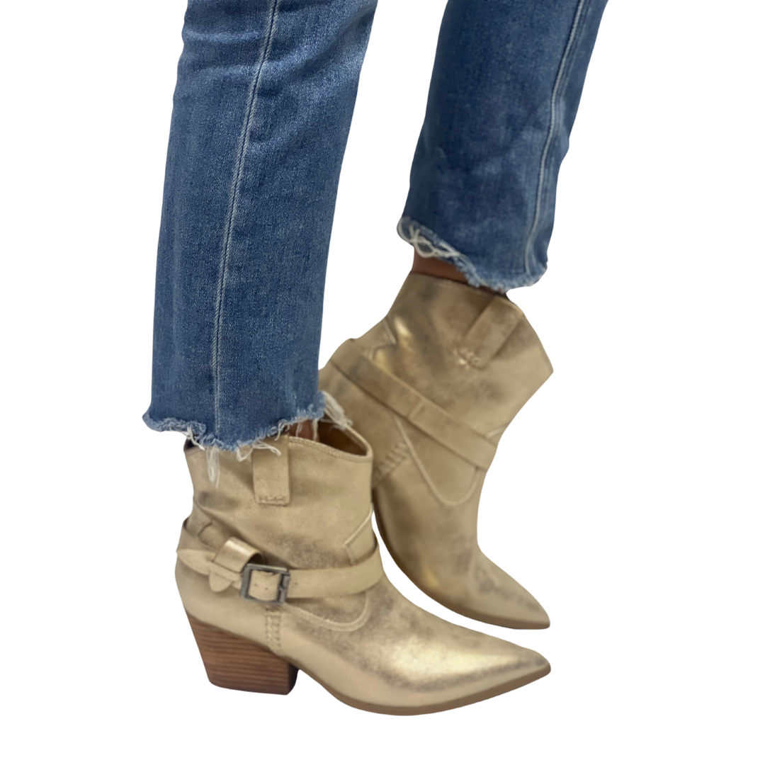 CLEMENT in Gold Distressed