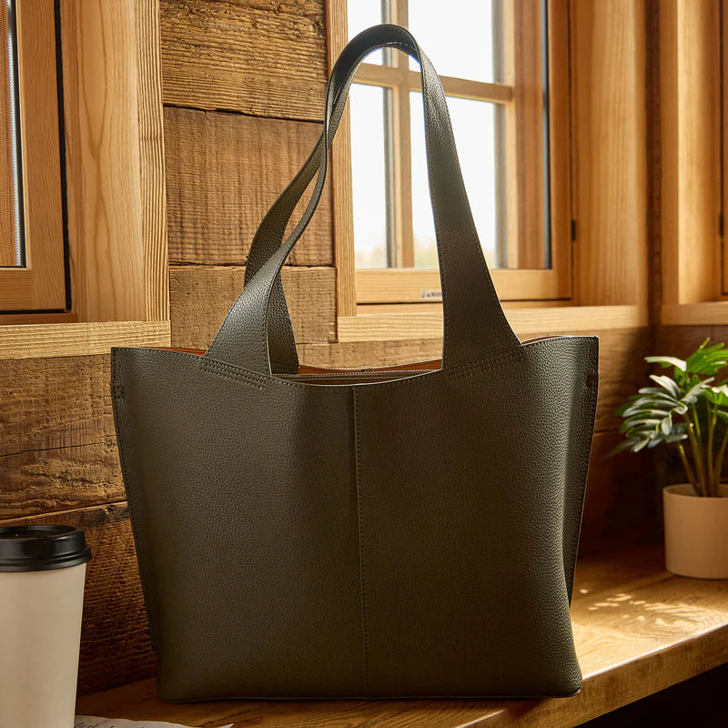 VIDA TOTE in Desert Palm