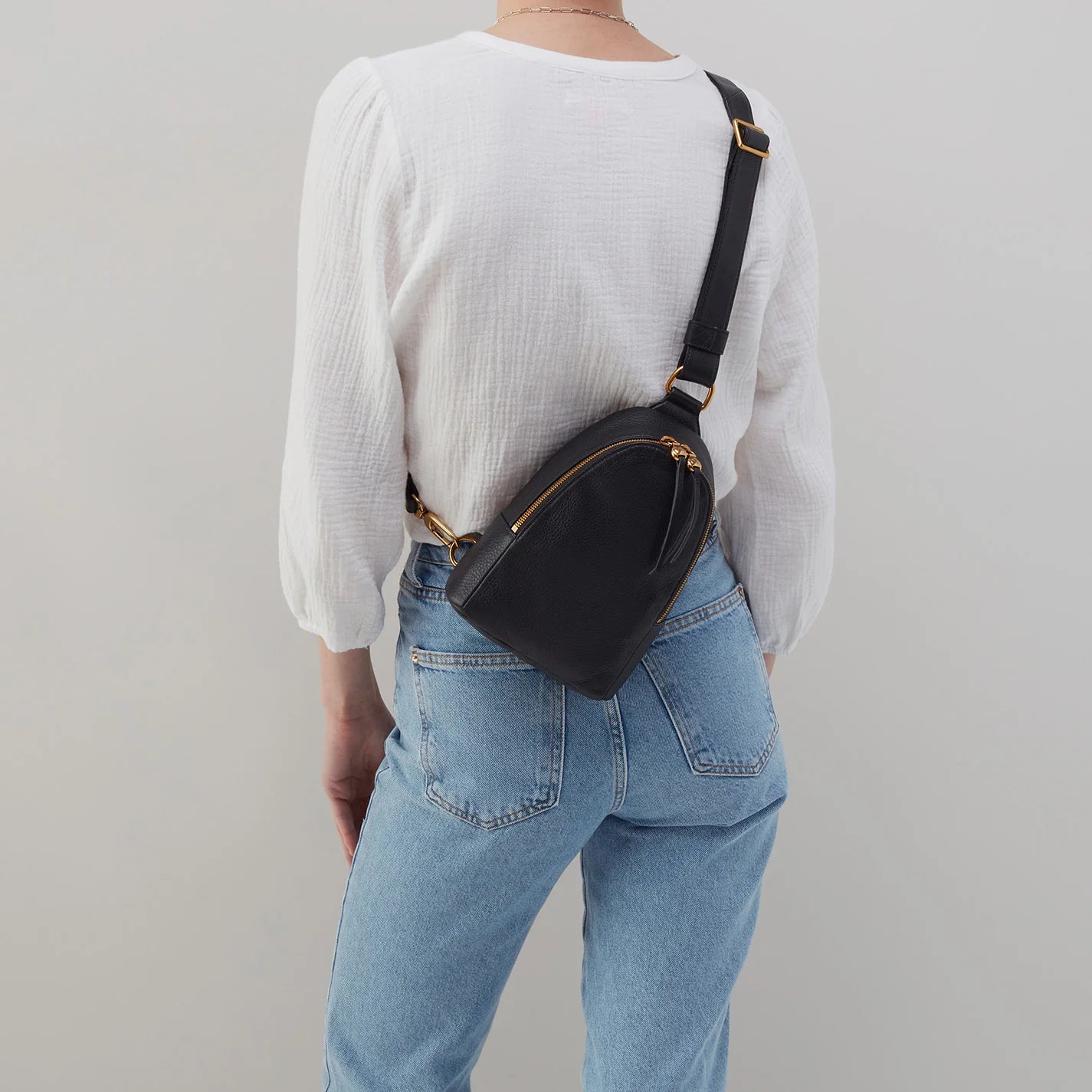 FERN SLING in Black