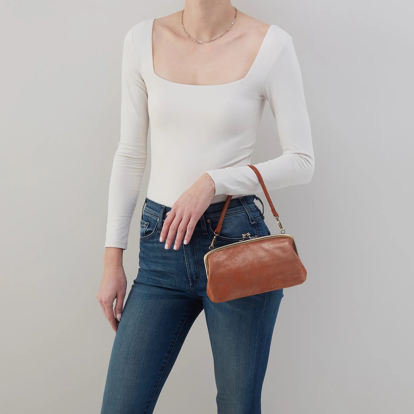 CORA SLG CROSSBODY in Patina Buffed Leather