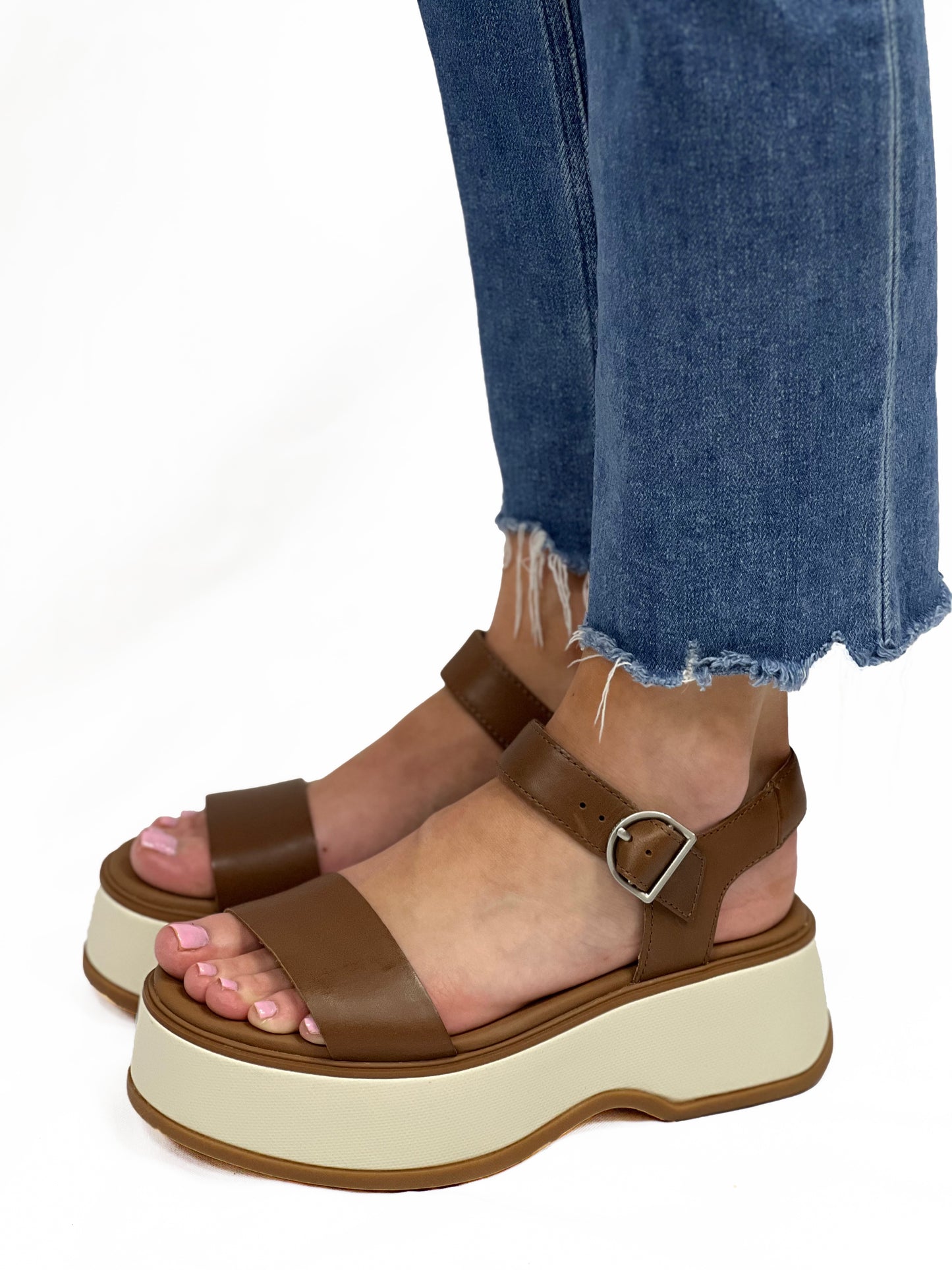 DAYSPRING ANKLE STRAP SANDAL in Velvet Tan + Chalk