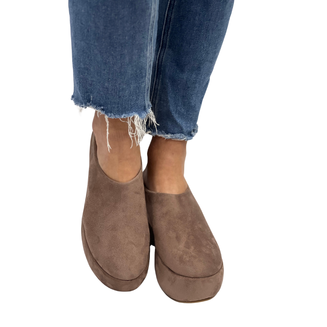 FRANKIE in Taupe