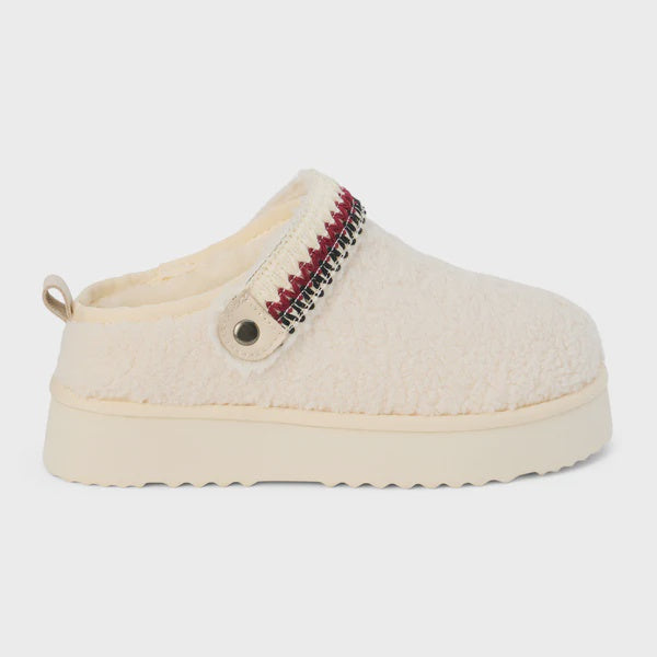 STORM in Ivory Shearling