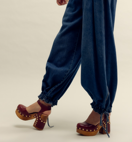 CECELIA STUDDED CLOG in Mahogany