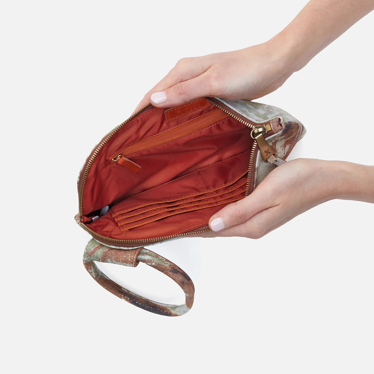 SABLE WRISTLET in Coastal Canyon