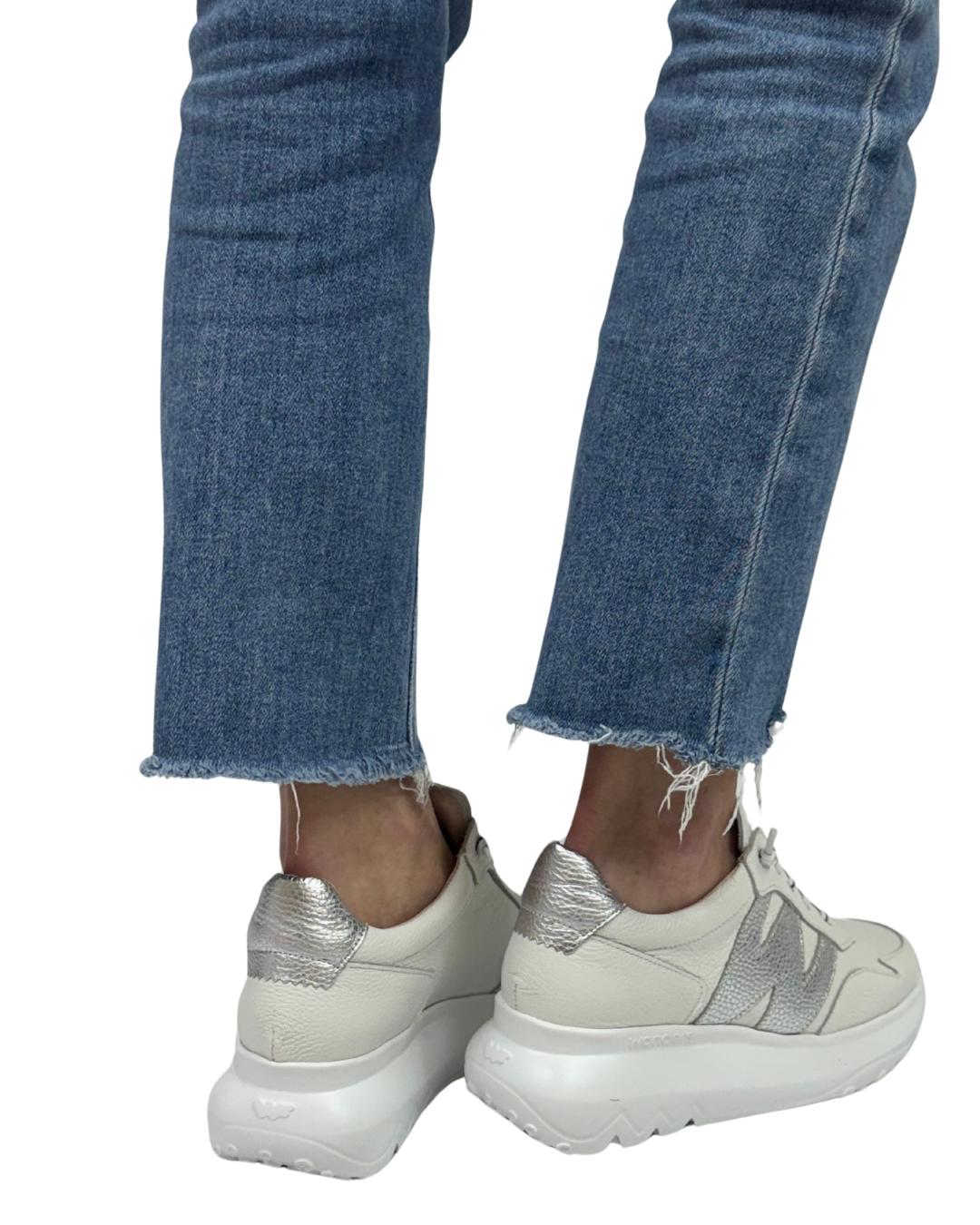 SAMIRA in Off White + Silver