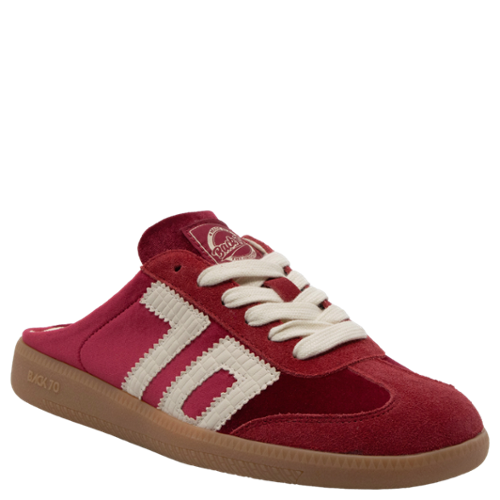 EASTER W26 in Velvet Red Milk