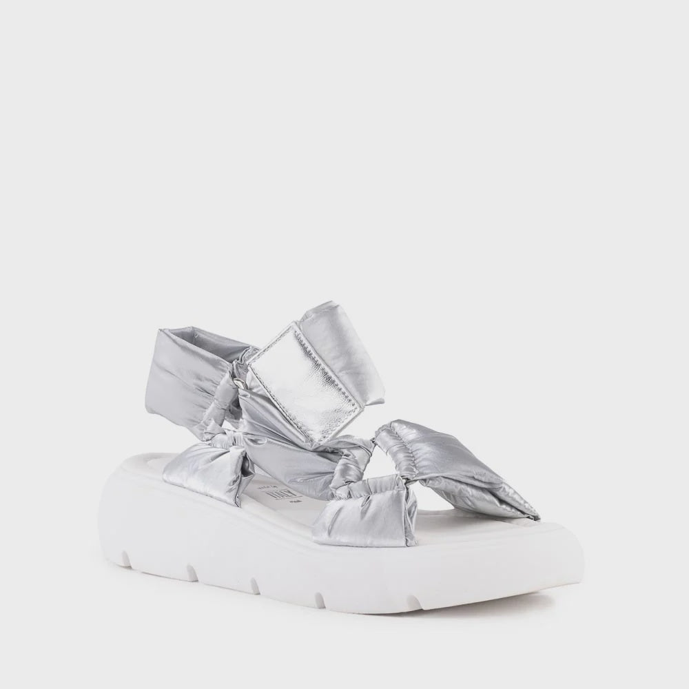 LIGHT UP in Silver
