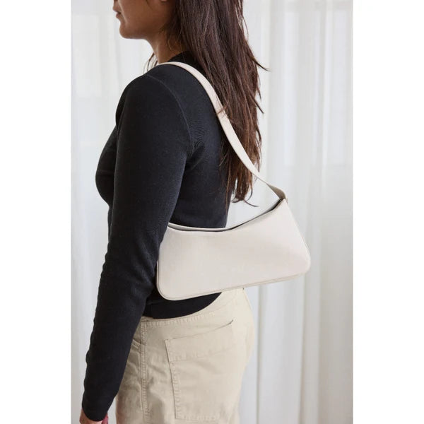 VICTORIA in Oat