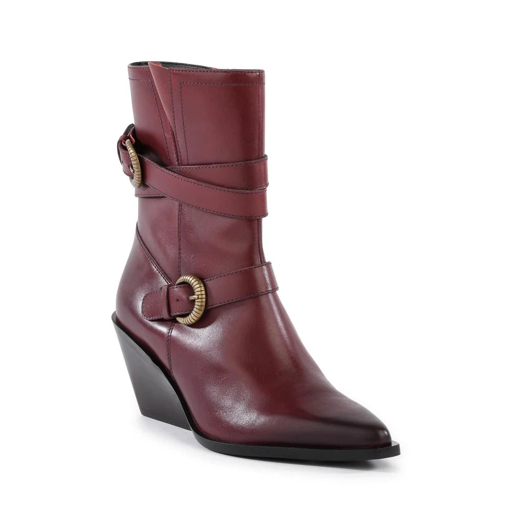 SPEAK UP in Burgundy