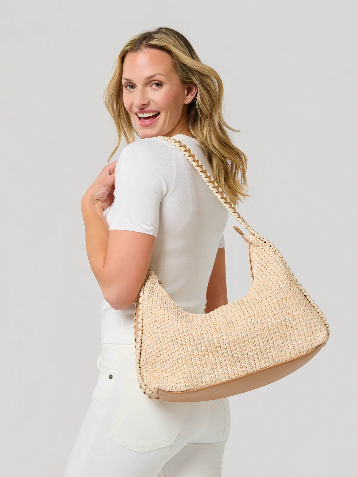 MIA SHOULDER BAG in Tan