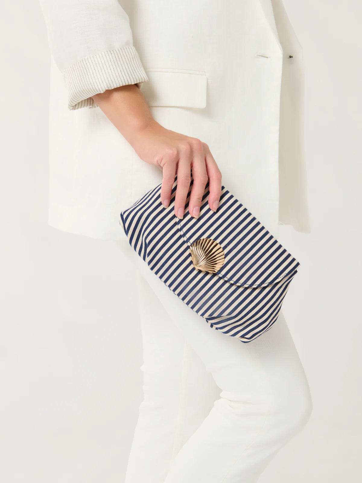 KAIA CLUTCH in Navy