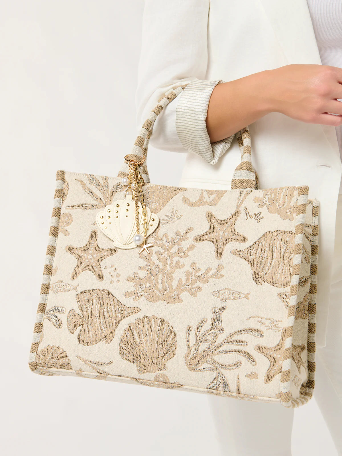 COASTAL JACQUARD TOTE in Beige
