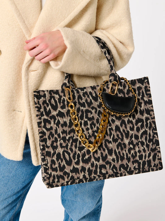 LEO TOTE in Leopard
