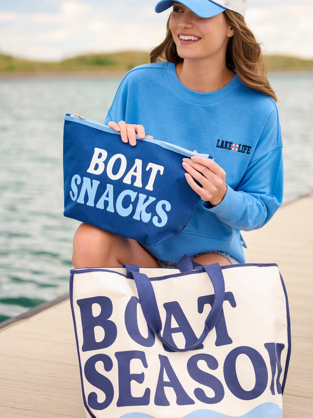 BOAT SNACKS LARGE ZIP POUCH in Navy