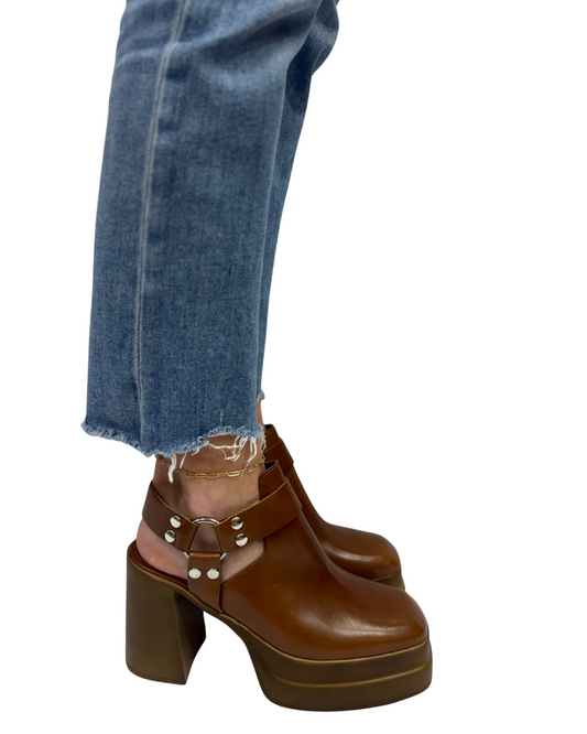 HYBRID HARNESS BOOT in Chestnut