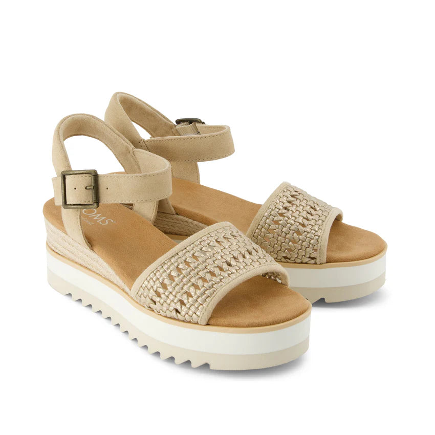 DIANA WEDGE SANDAL in Champagne Metallic