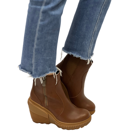 ONA AVE ZIP WEDGE in Velvet Tan + Gum 2