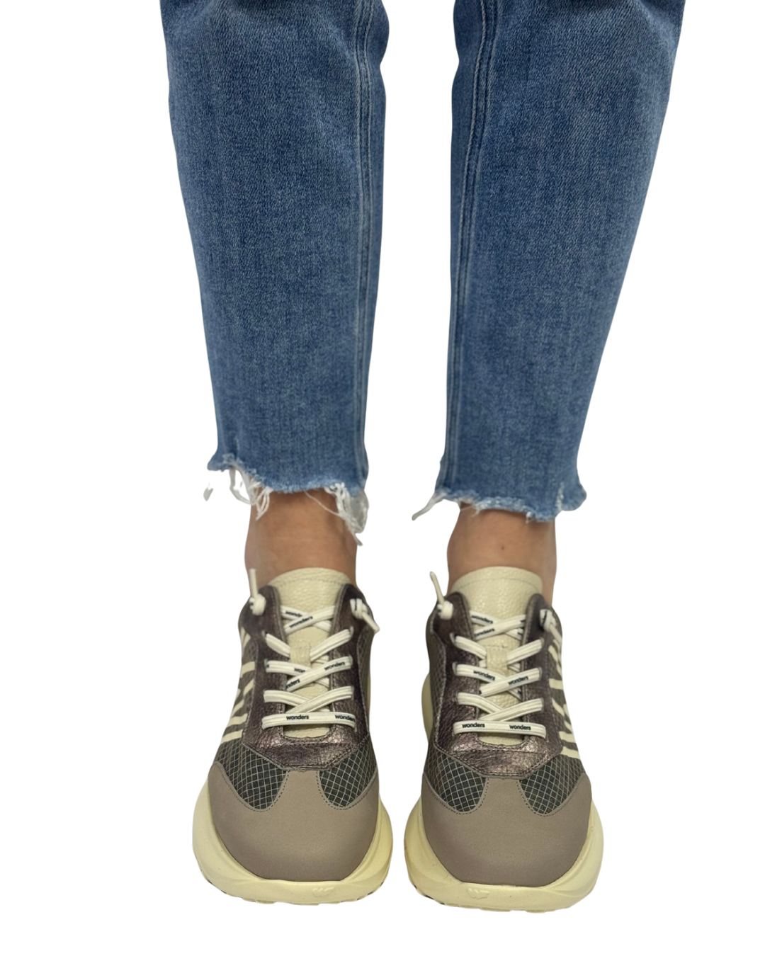 ULTRAFLY 01 in Taupe + Camel
