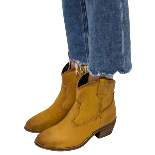 OUTTA TOWN in Cognac