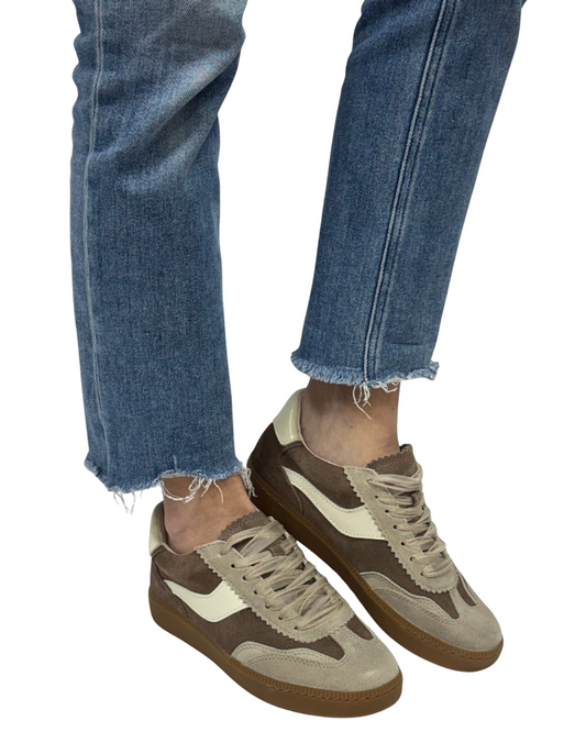 NOTICE in Dark Taupe