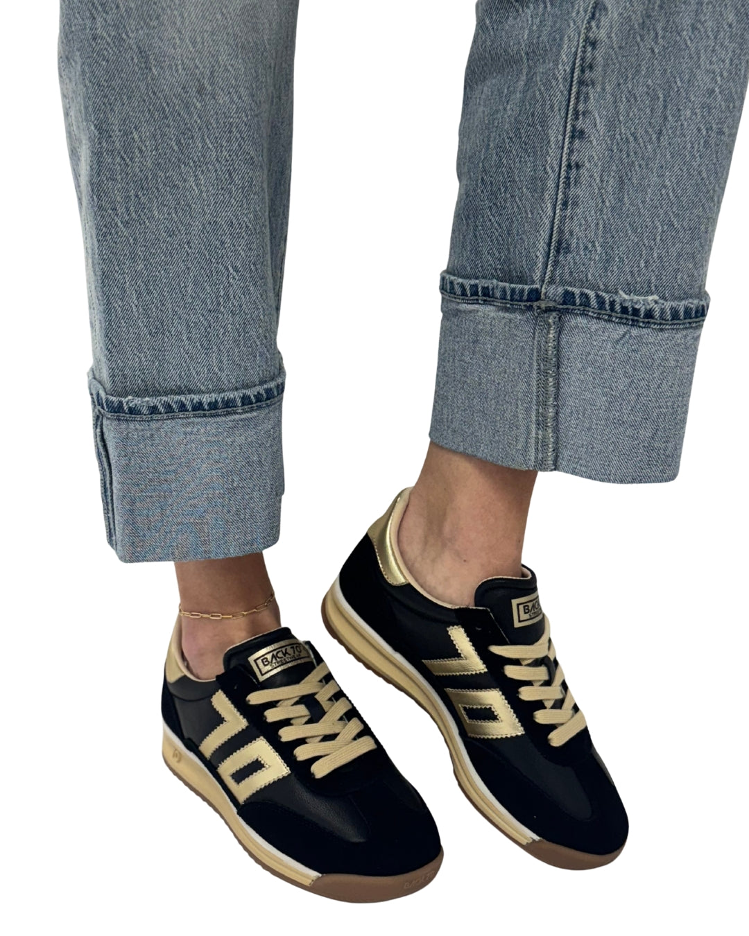 JOGGER N in Black + Gold